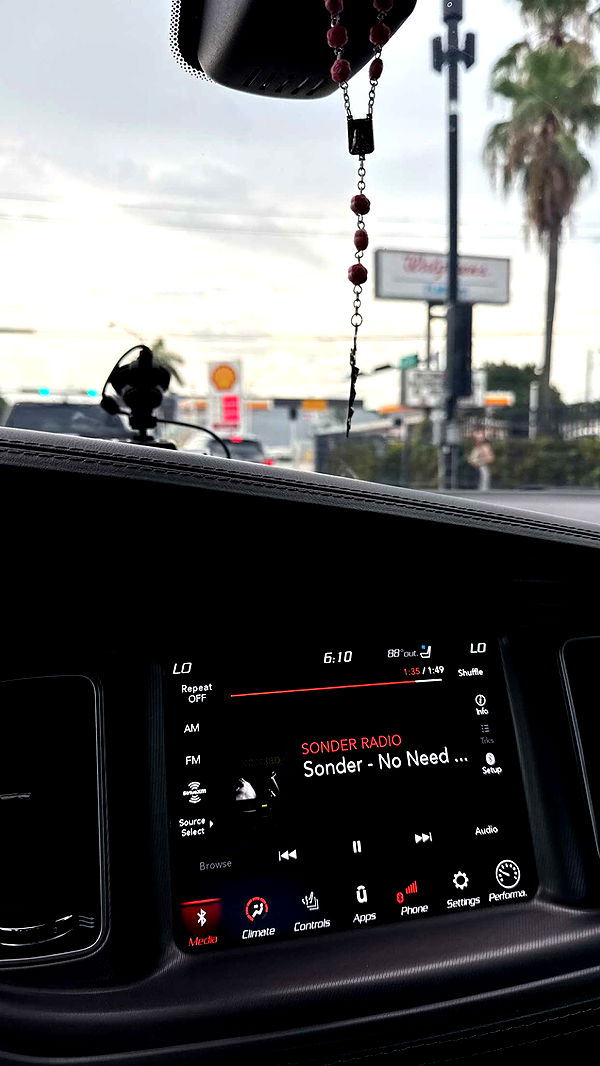 julia.filippo image ~ Altpins