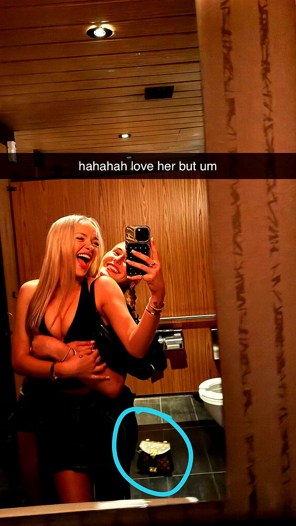 julia.filippo image ~ Altpins