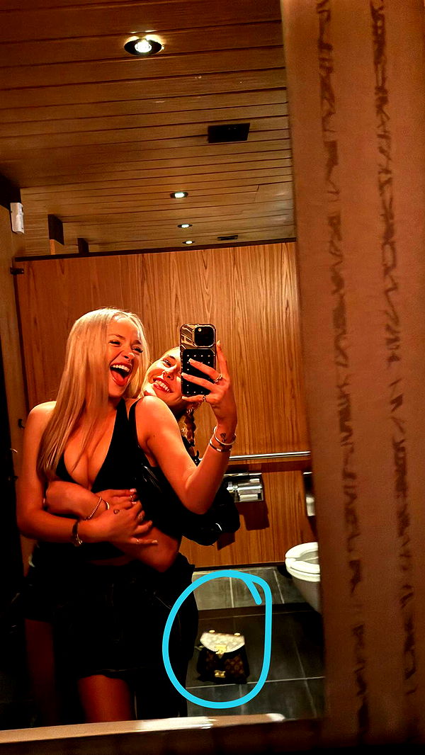 julia.filippo image ~ Altpins