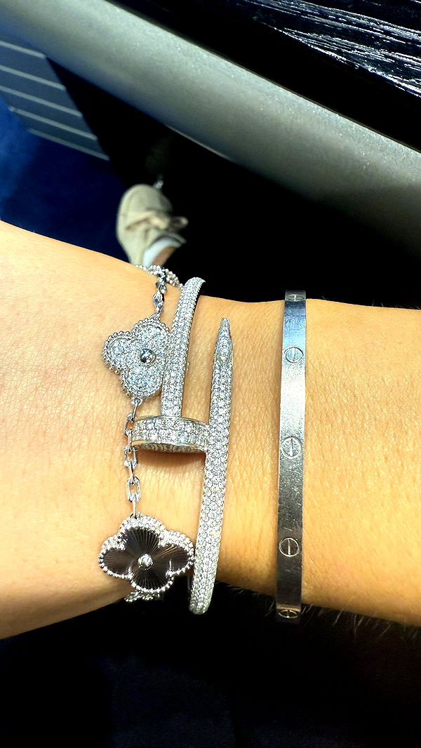 julia.filippo image ~ Altpins