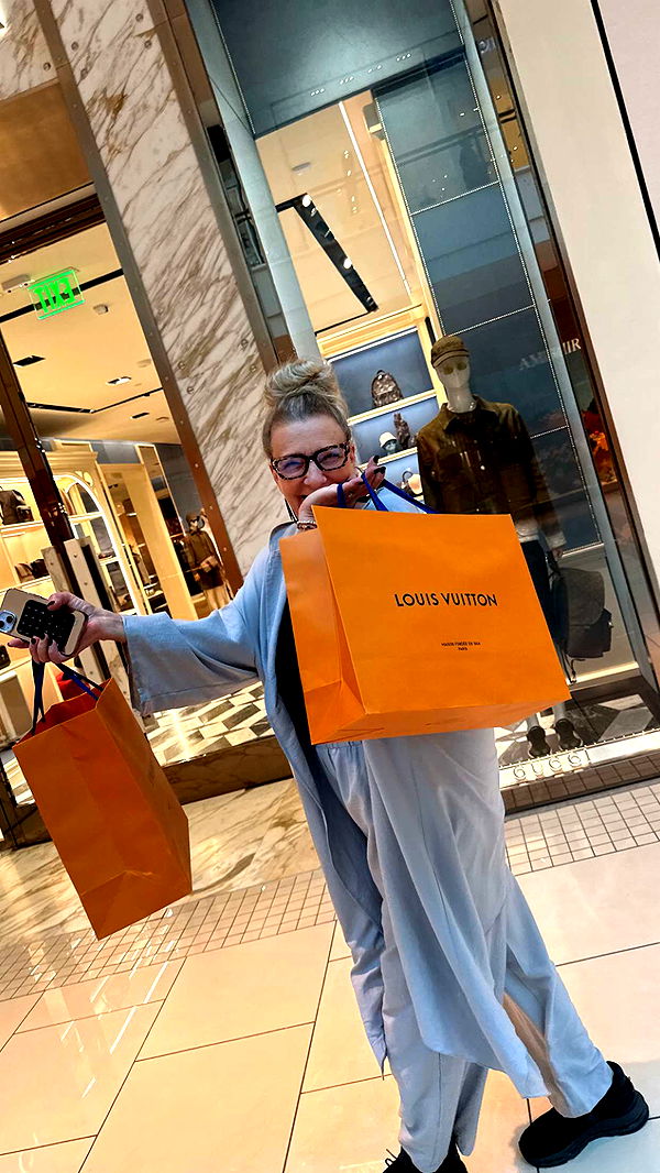 julia.filippo image ~ Altpins