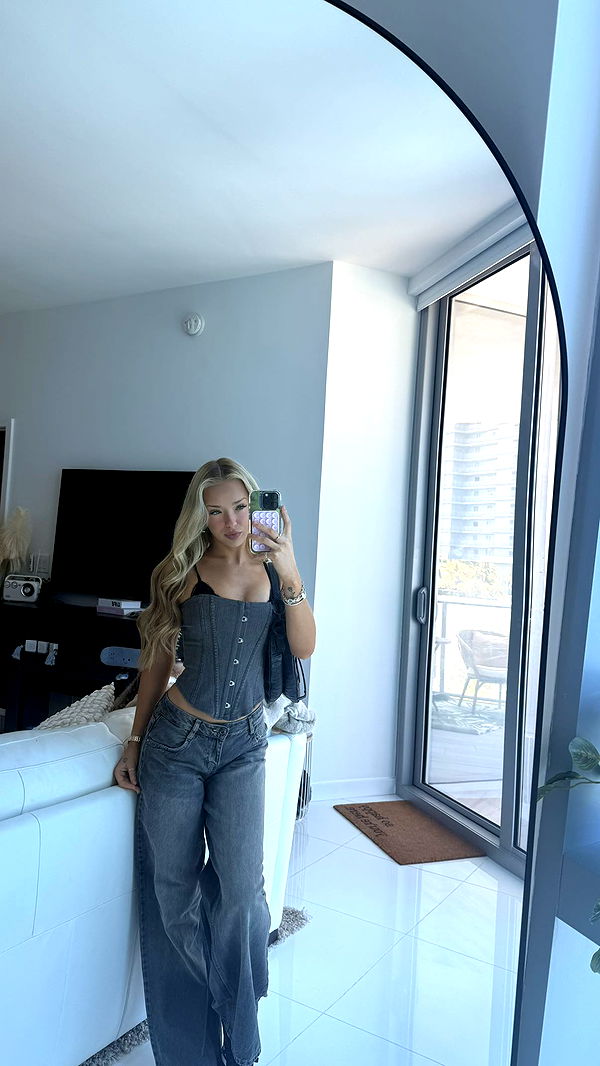 julia.filippo image ~ Altpins