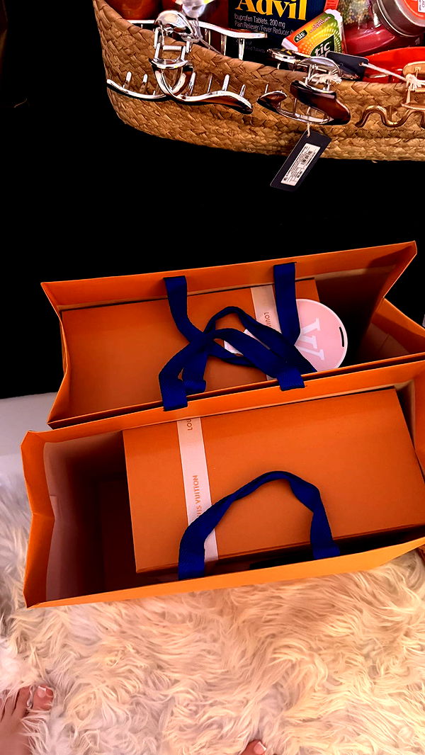 julia.filippo image ~ Altpins