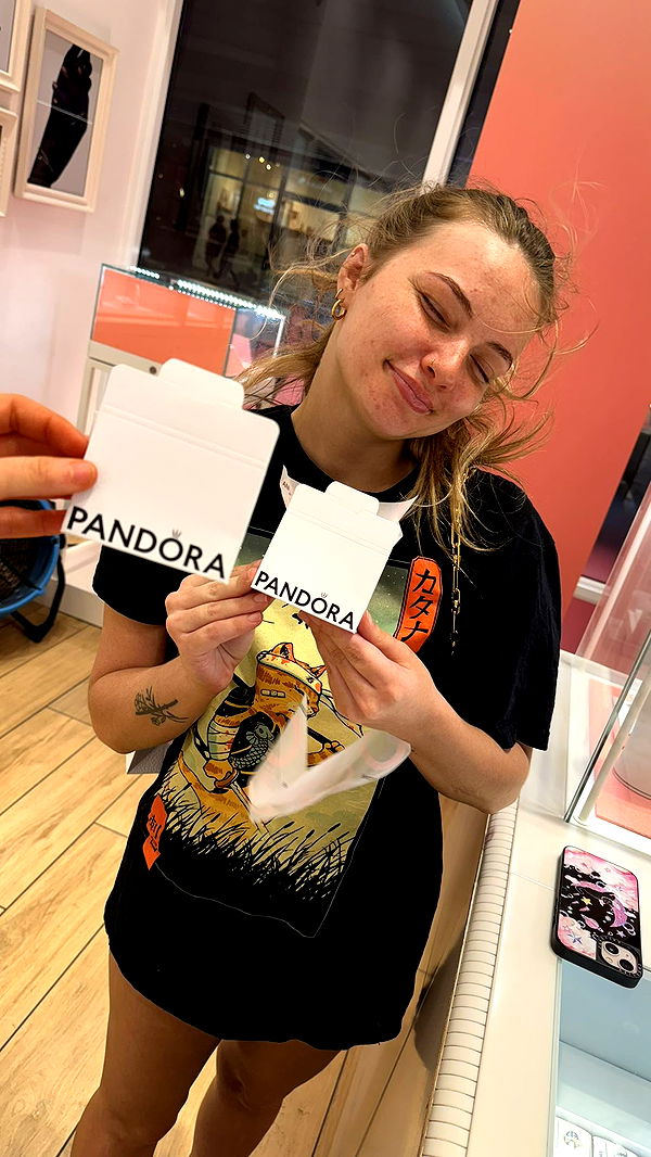 julia.filippo image ~ Altpins