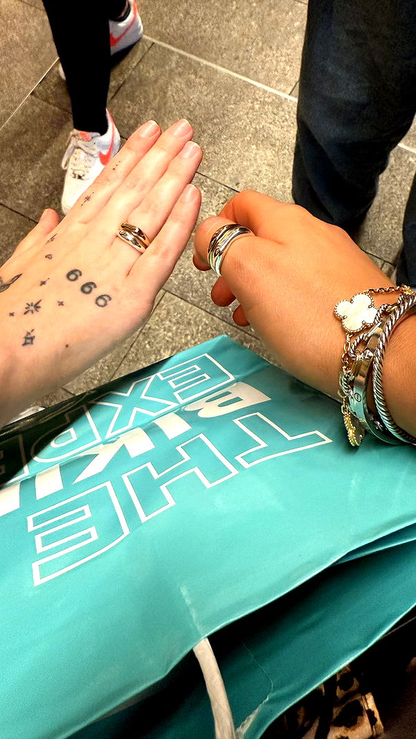 julia.filippo image ~ Altpins