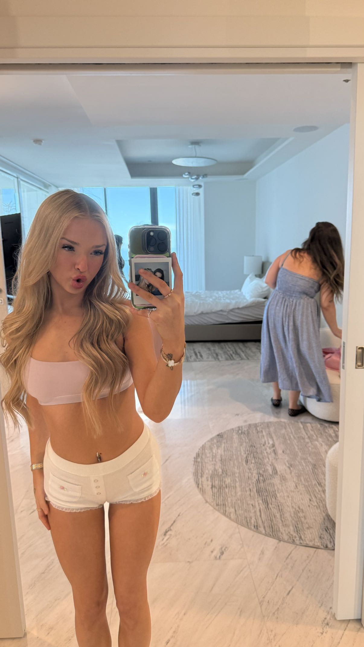 julia.filippo snapchat image archive image