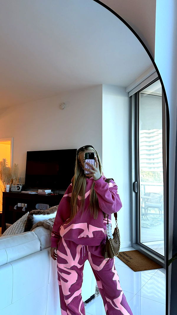 julia.filippo image ~ Altpins