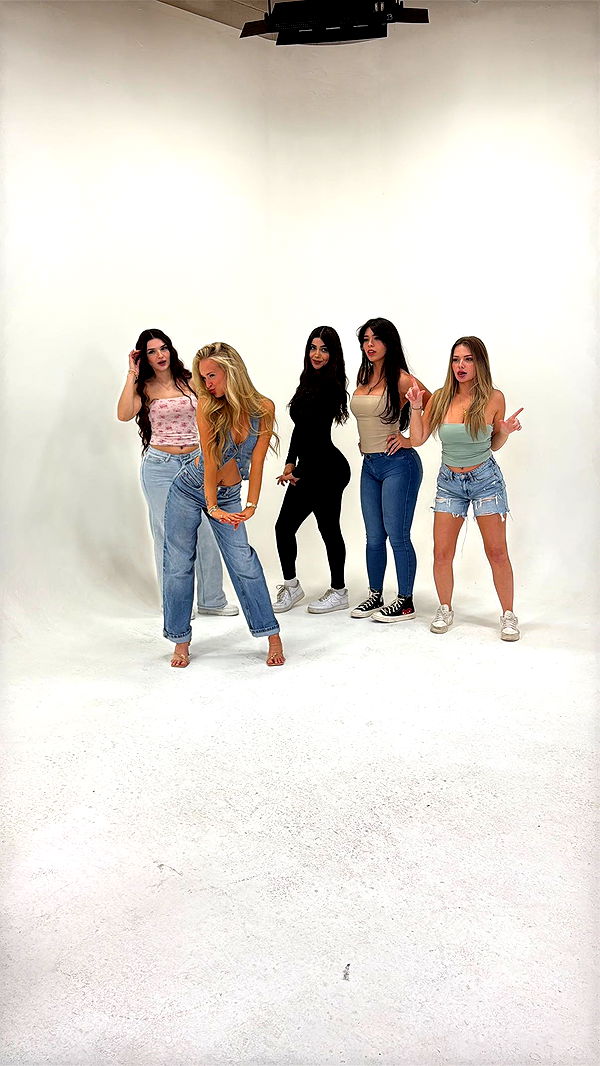 julia.filippo image ~ Altpins