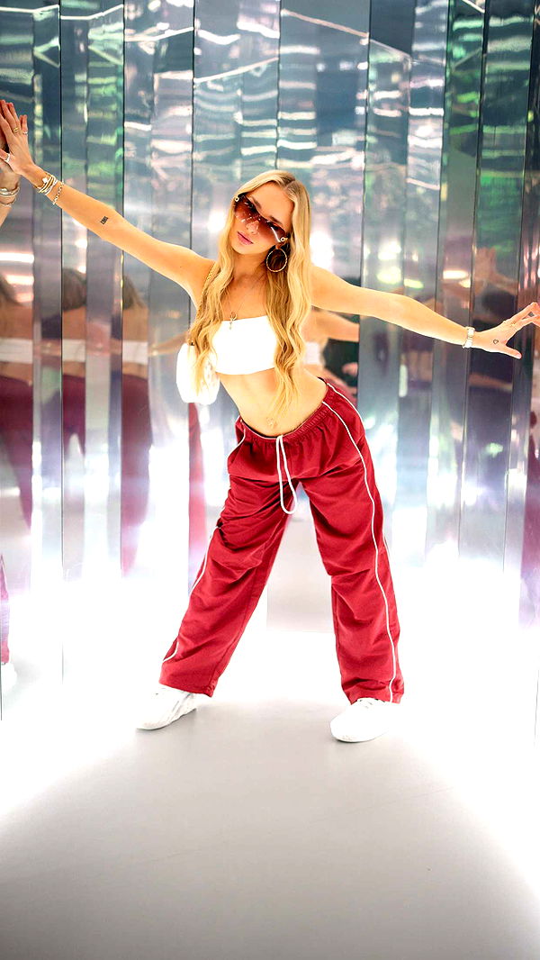 julia.filippo image ~ Altpins