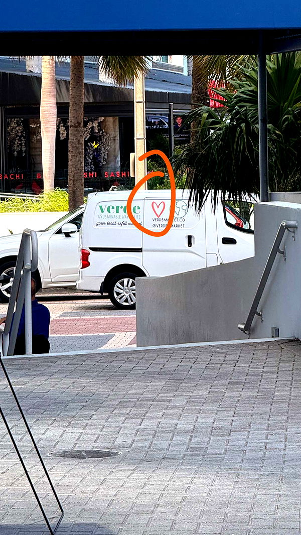 julia.filippo image ~ Altpins