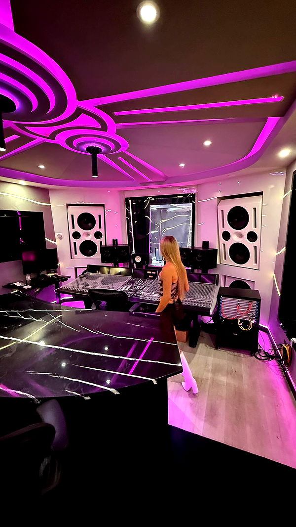 julia.filippo image ~ Altpins