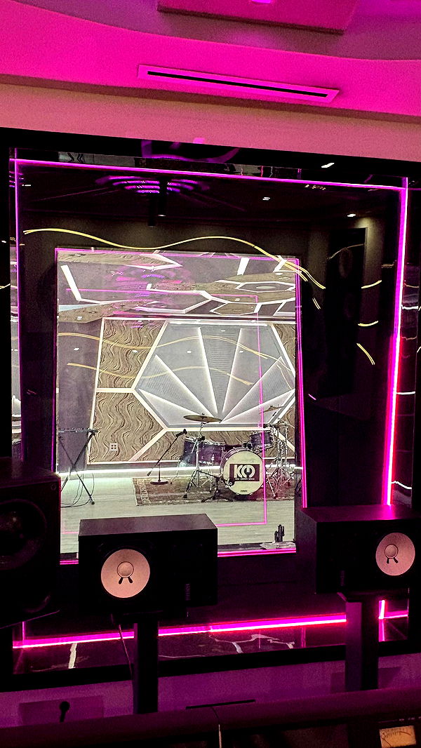 julia.filippo image ~ Altpins