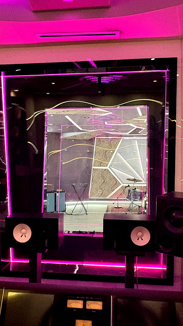 julia.filippo image ~ Altpins