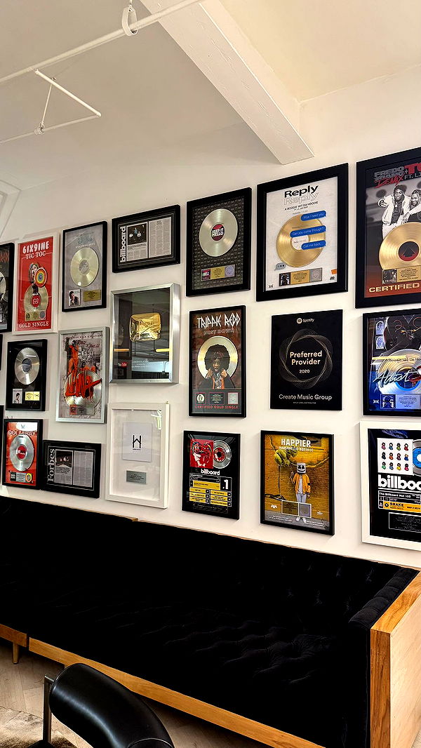 julia.filippo image ~ Altpins