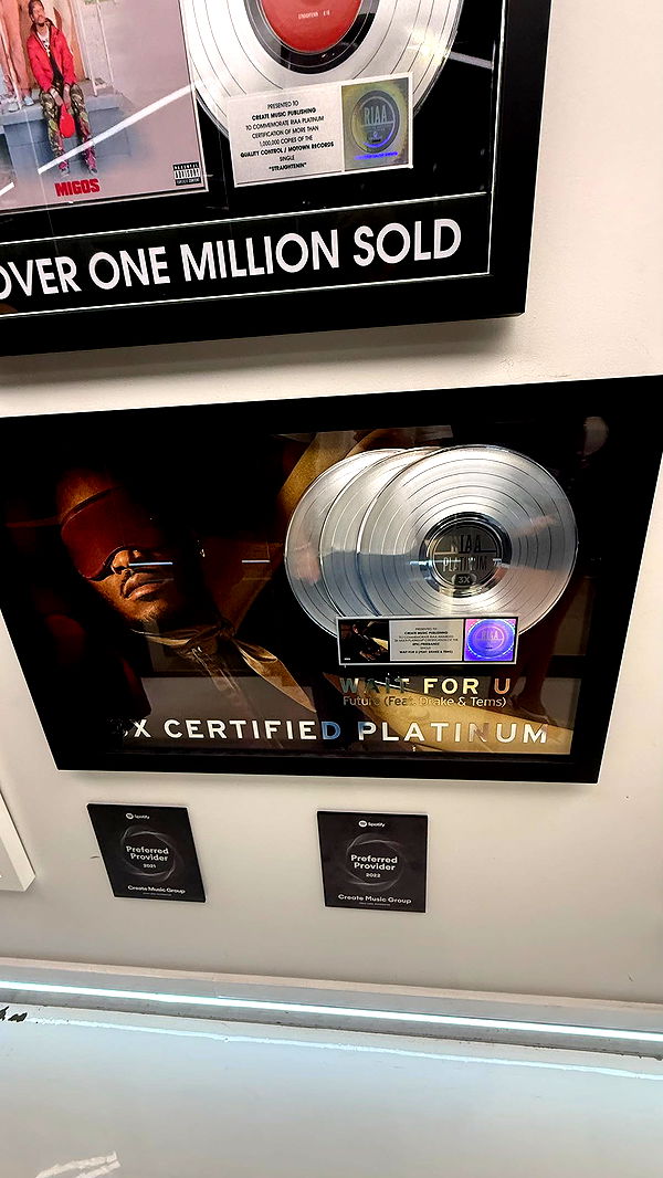 julia.filippo image ~ Altpins