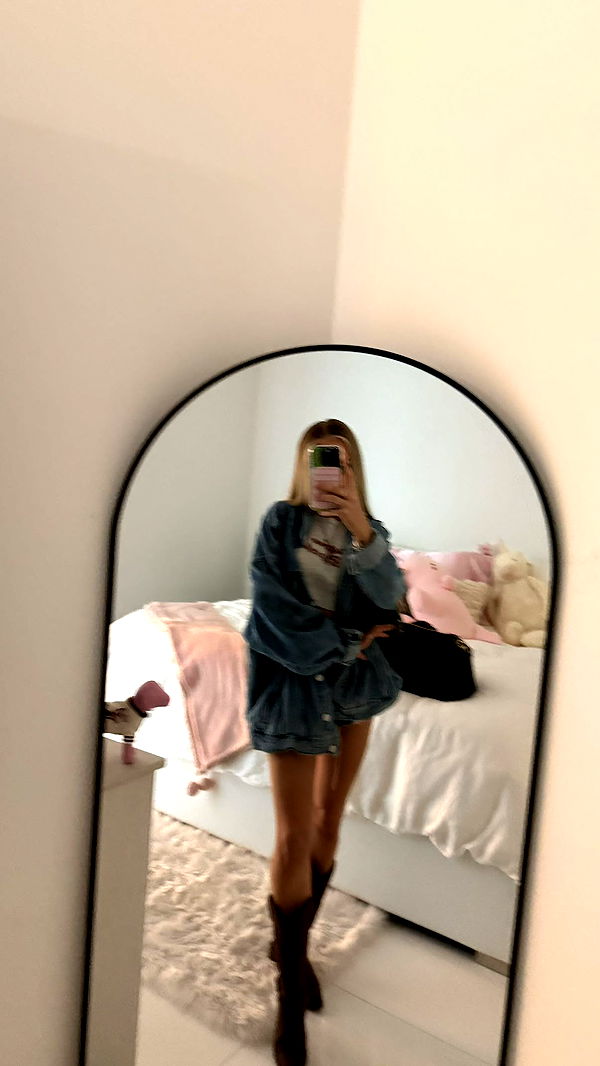 julia.filippo image ~ Altpins