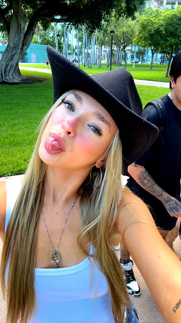 julia.filippo image ~ Altpins