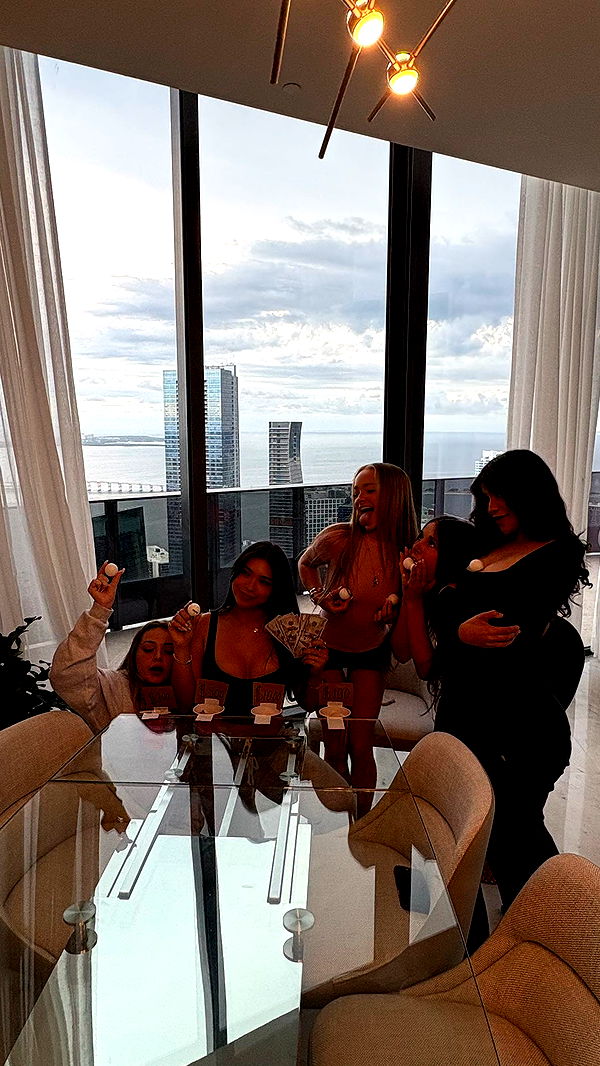 julia.filippo image ~ Altpins