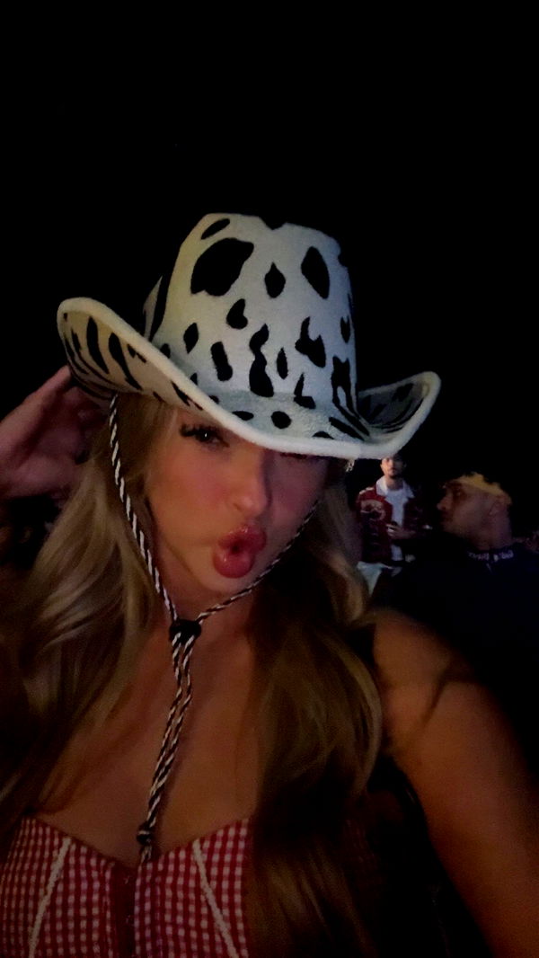 julia.filippo image ~ Altpins