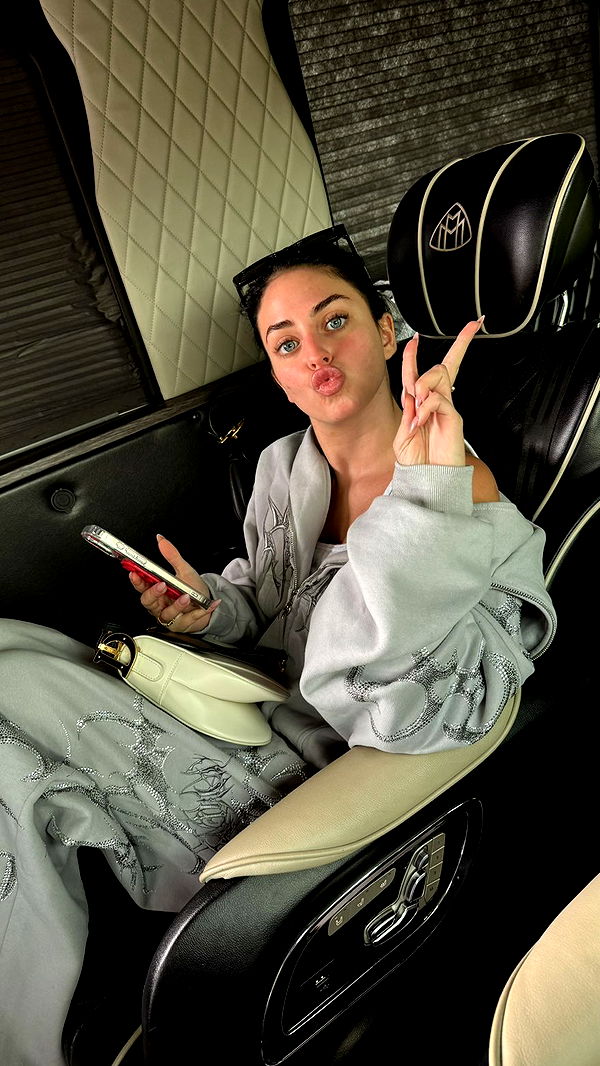 julia.filippo image ~ Altpins