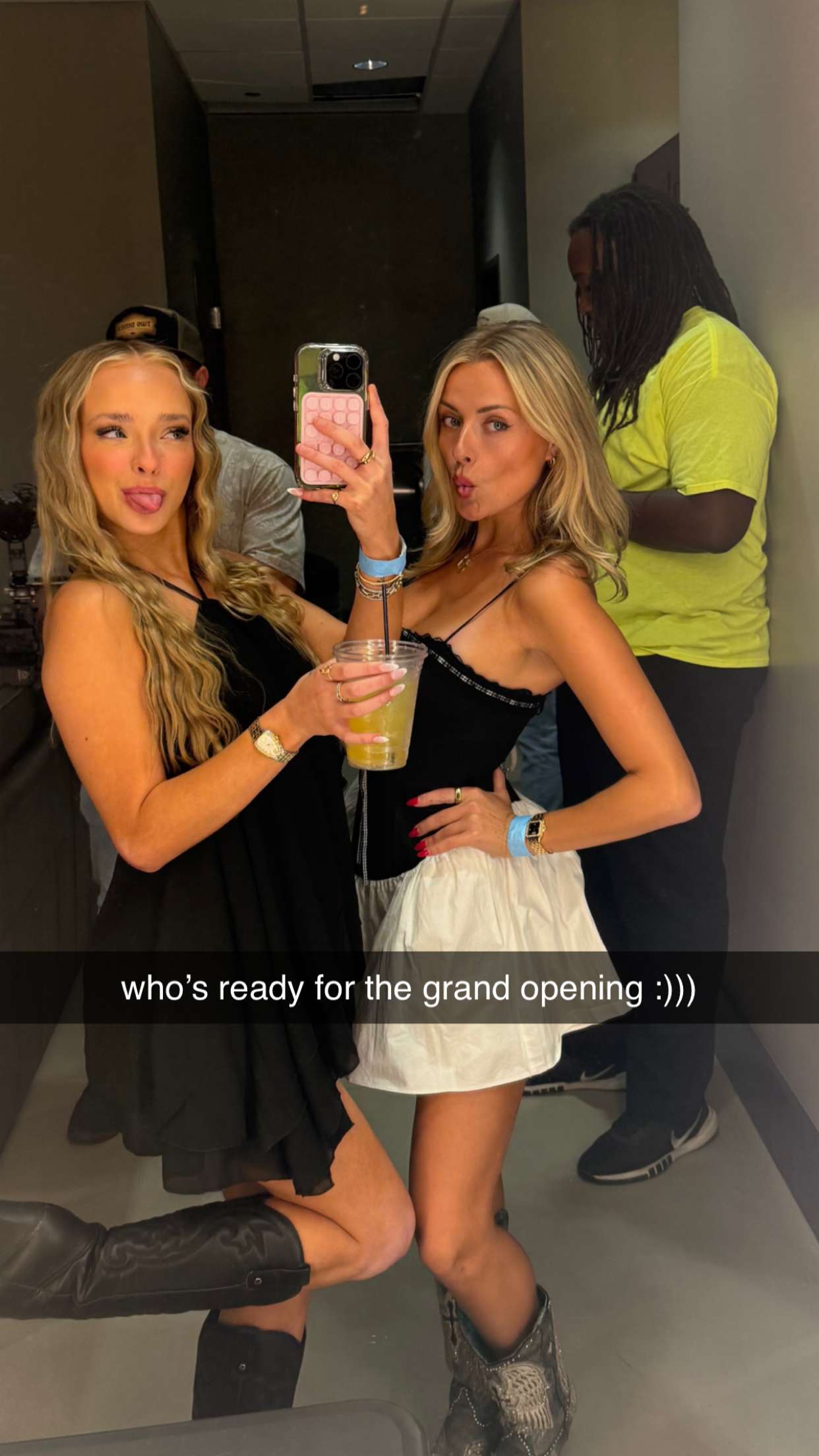 julia.filippo snapchat image archive image