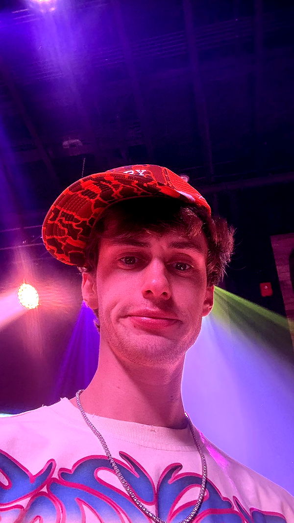 julia.filippo image ~ Altpins