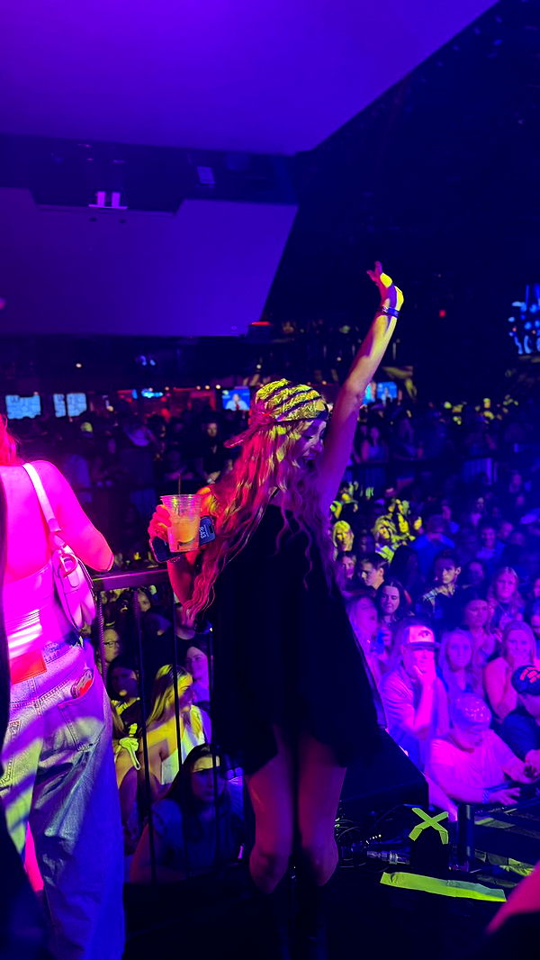 julia.filippo image ~ Altpins