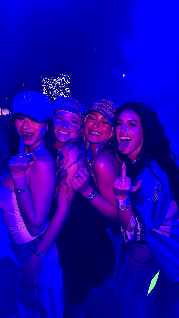 julia.filippo image ~ Altpins