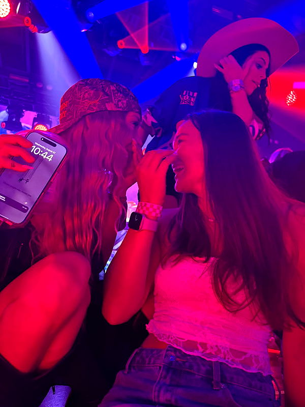 julia.filippo image ~ Altpins