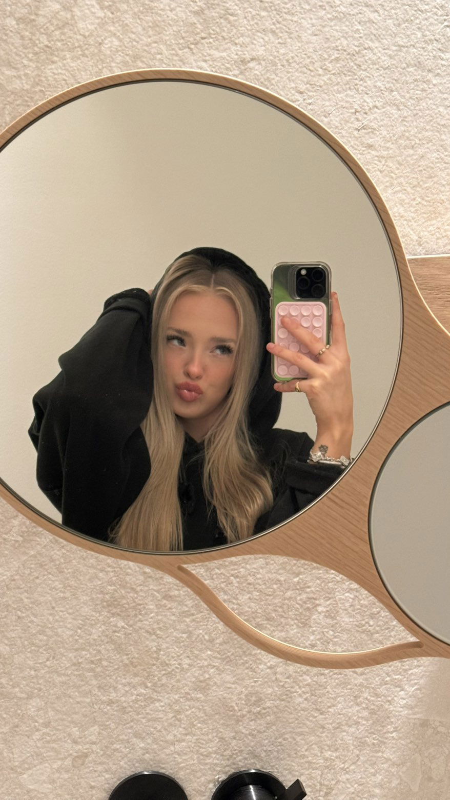 julia.filippo snapchat image archive image