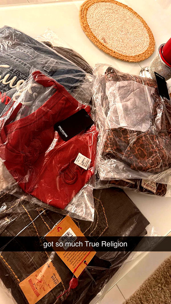 julia.filippo image ~ Altpins