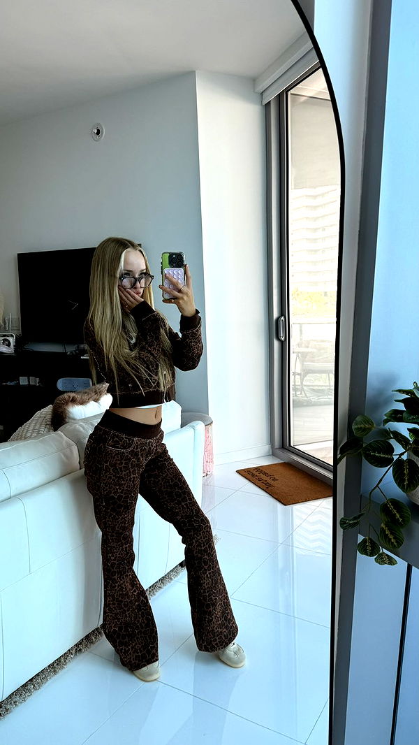 julia.filippo image ~ Altpins