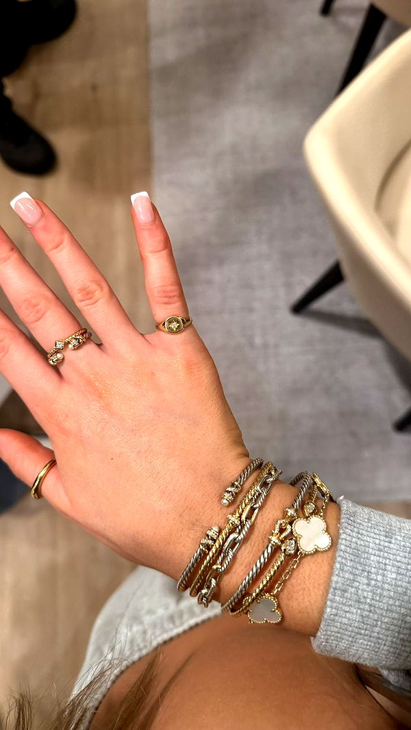 julia.filippo image ~ Altpins