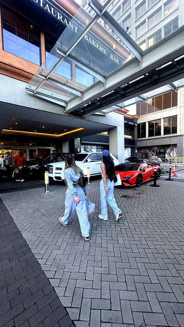 julia.filippo image ~ Altpins