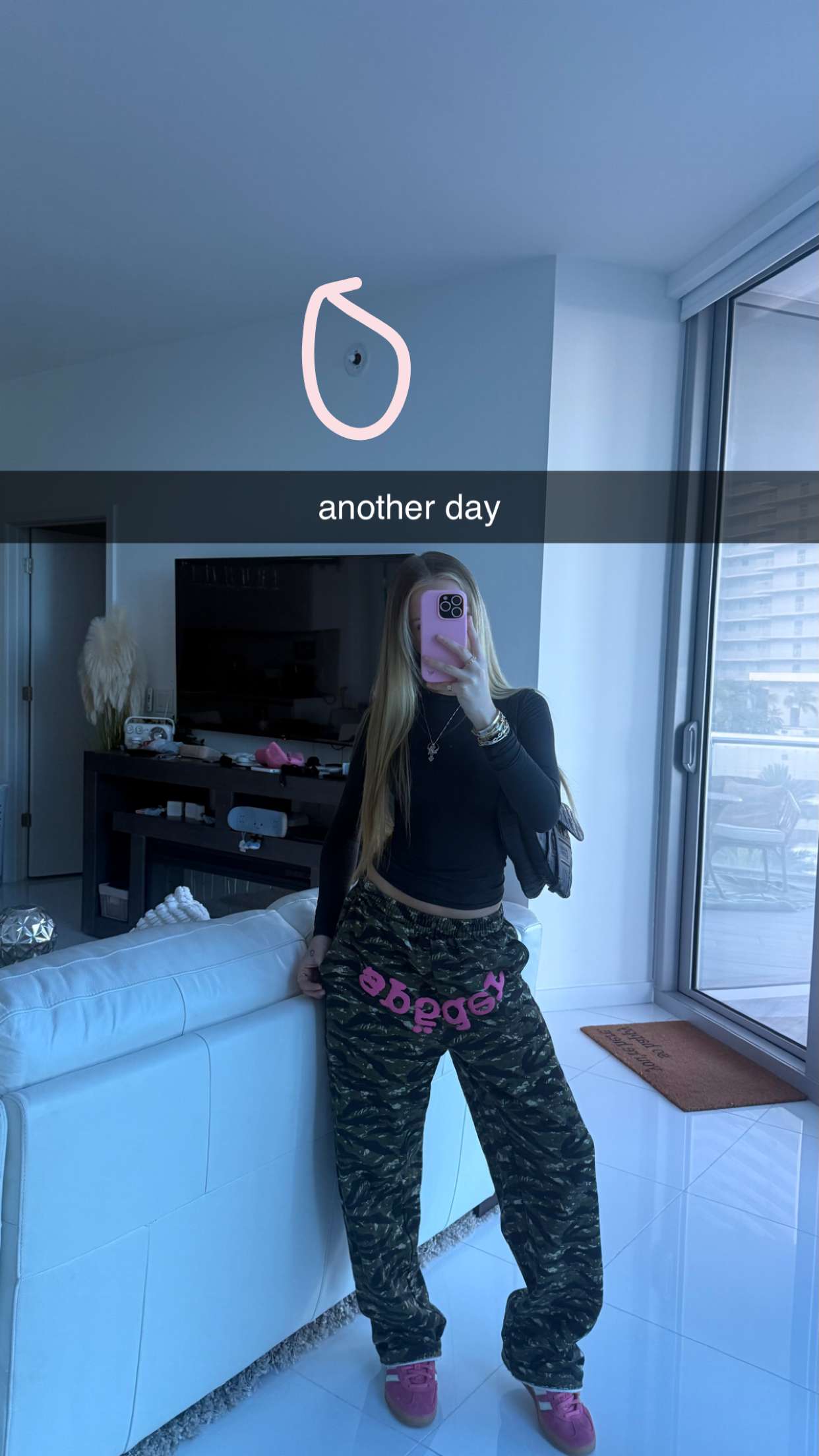 julia.filippo snapchat image archive image