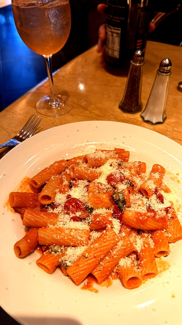 julia.filippo image ~ Altpins