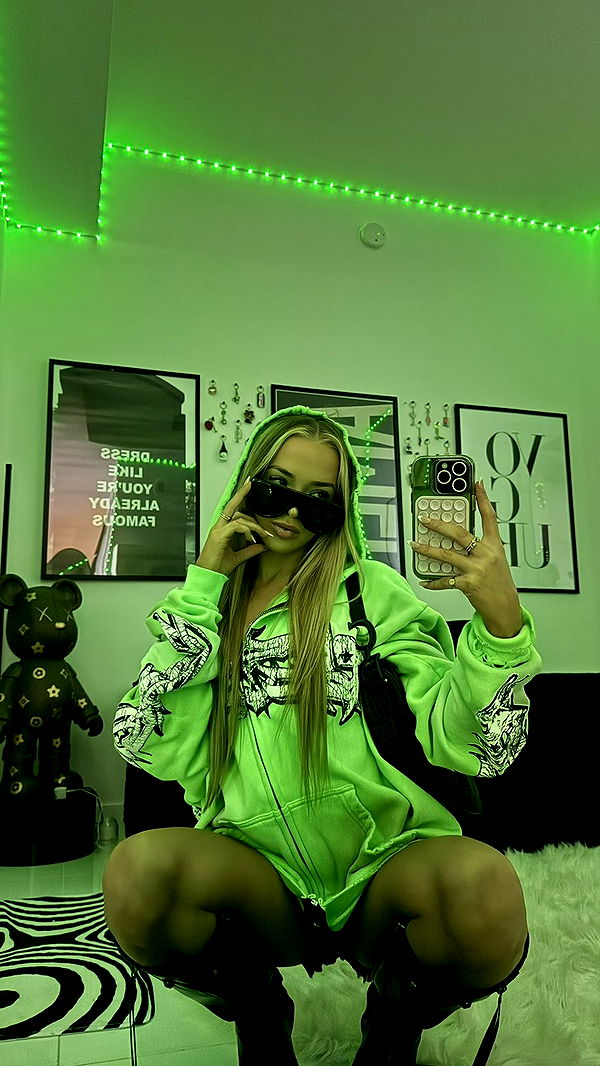 julia.filippo image ~ Altpins