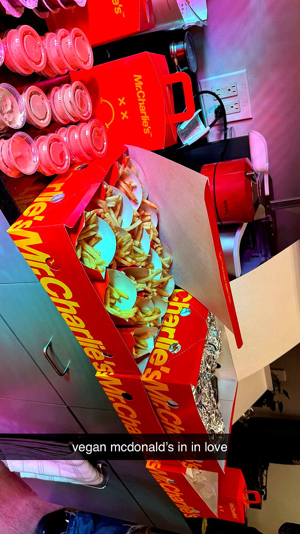 julia.filippo image ~ Altpins