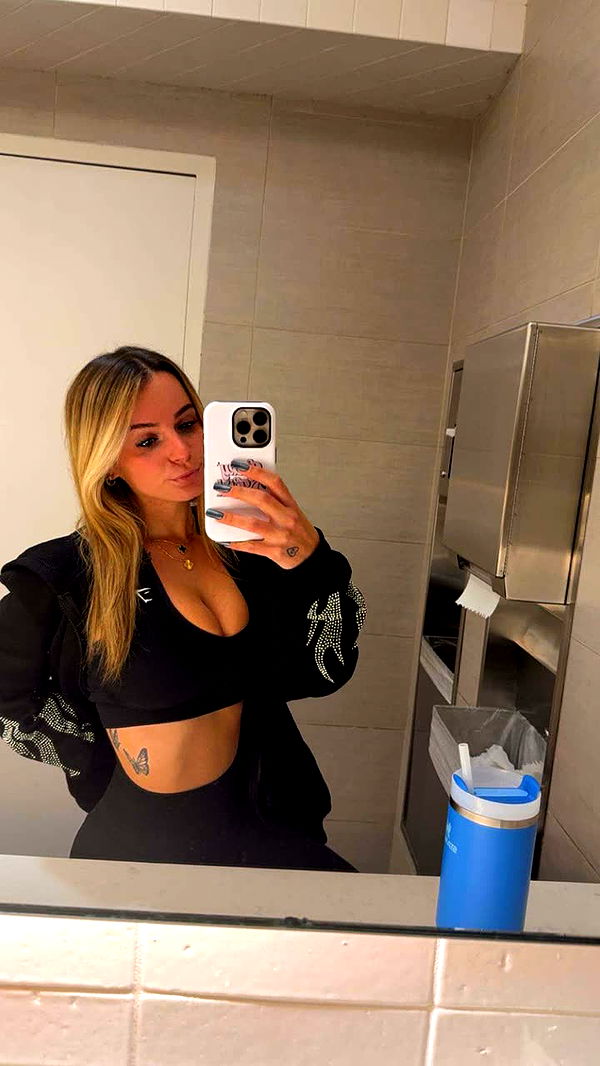 kaitlyn_krems image ~ Altpins