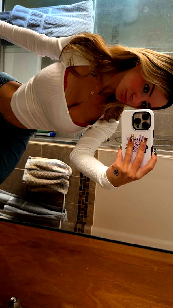 kaitlyn_krems image ~ Altpins