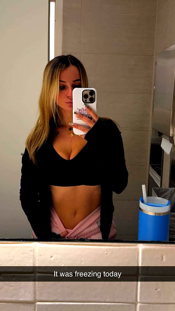 kaitlyn_krems image ~ Altpins