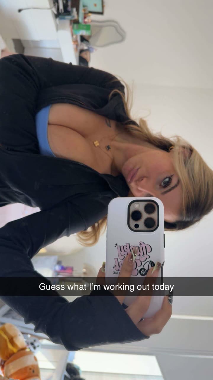 kaitlyn_krems snapchat image archive image