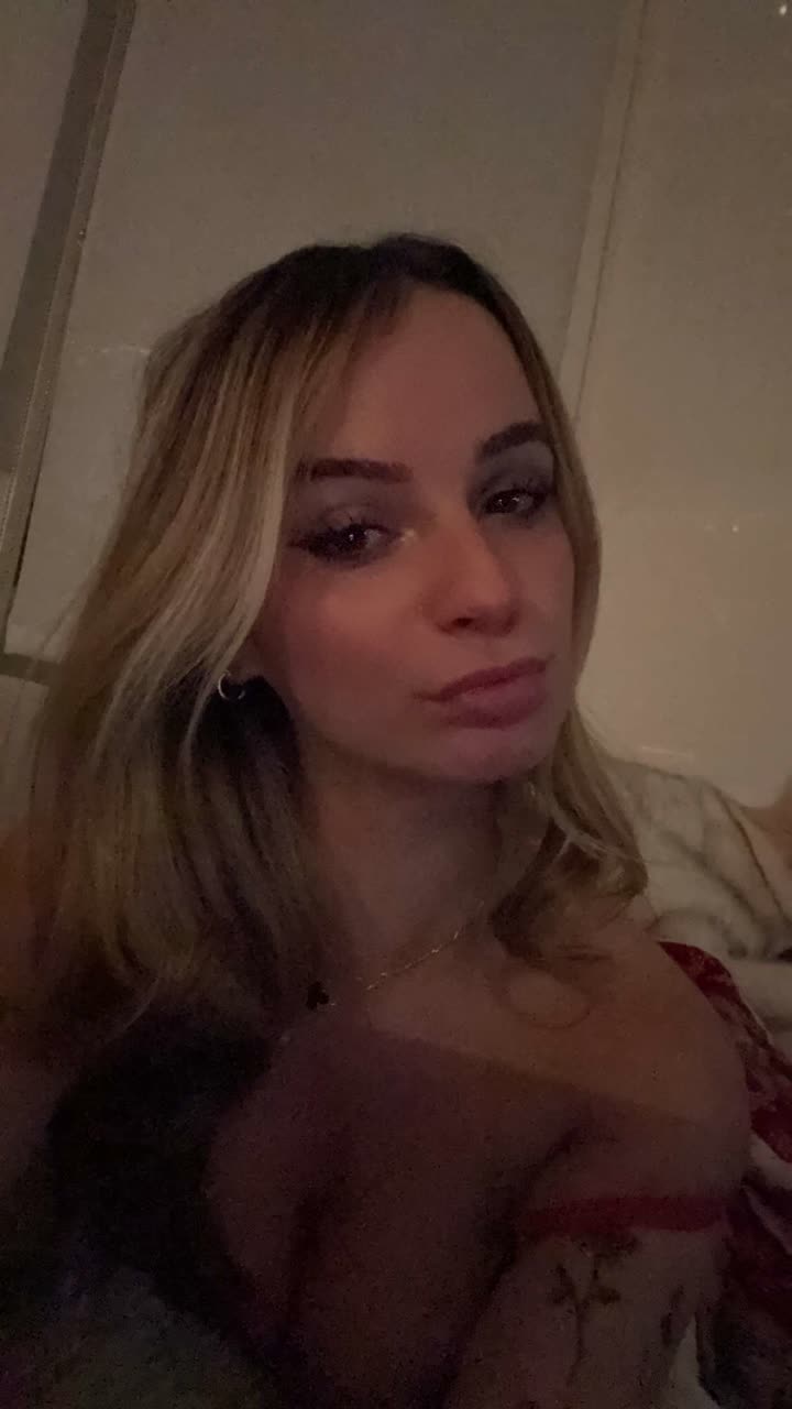 kaitlyn_krems snapchat image archive image