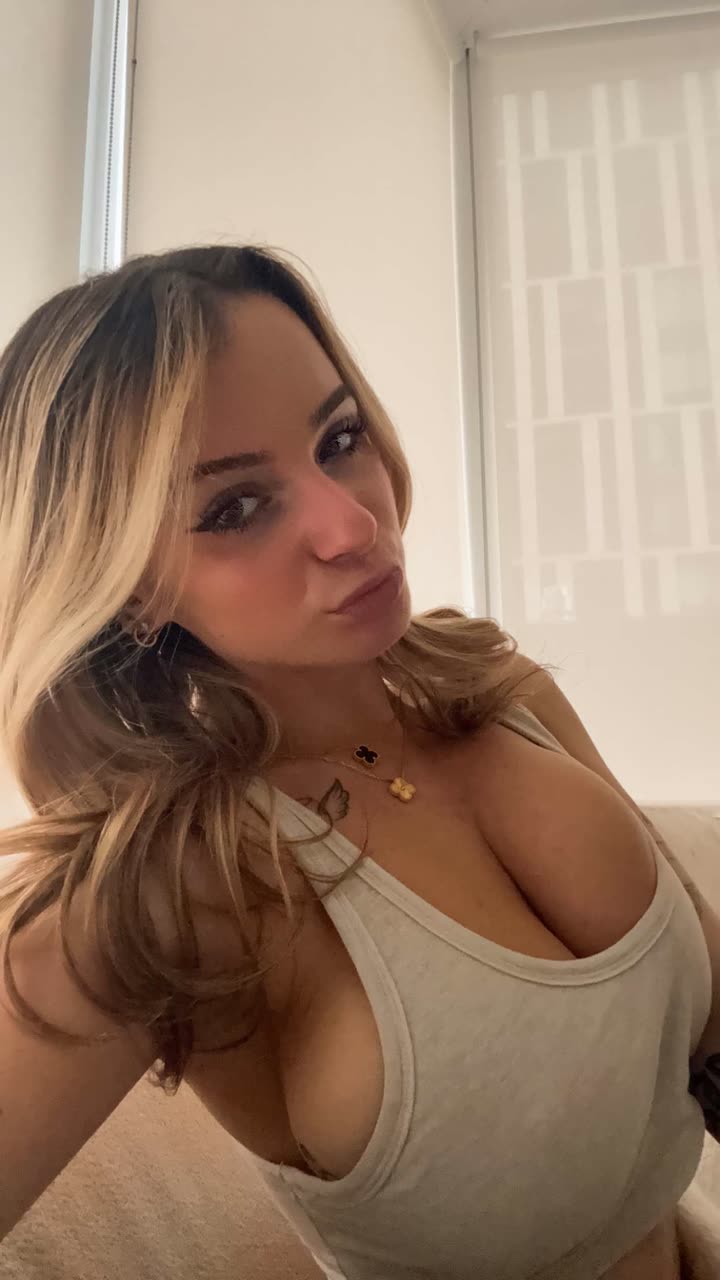 kaitlyn_krems snapchat image archive image