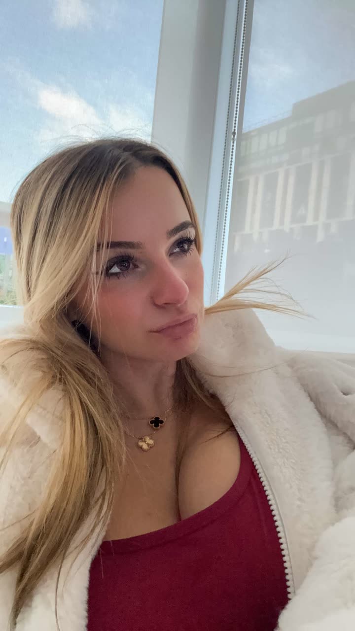 kaitlyn_krems snapchat image archive image