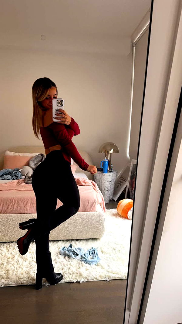 kaitlyn_krems image ~ Altpins