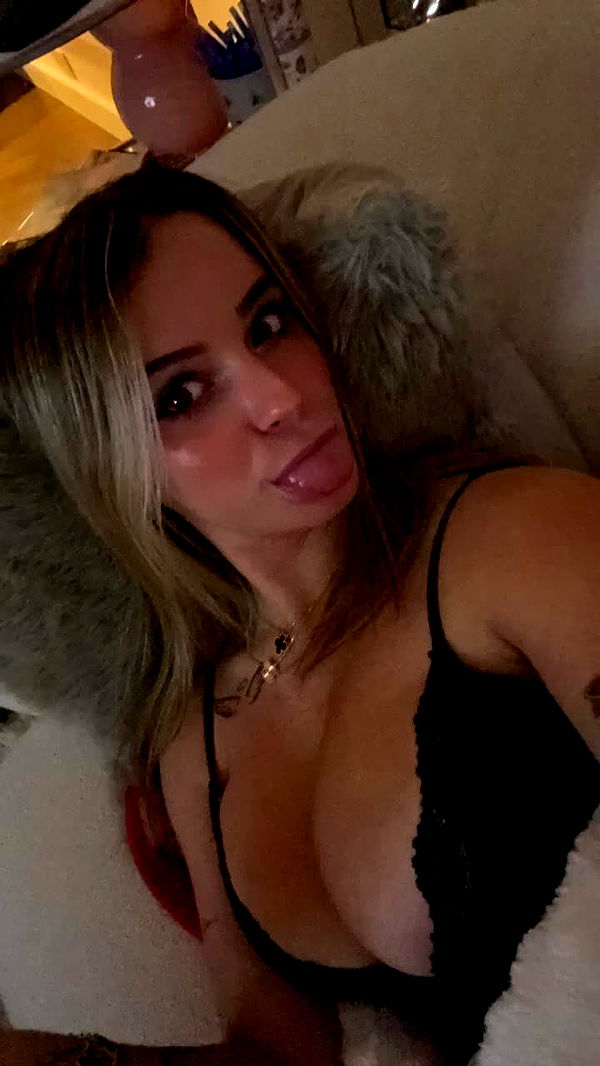 kaitlyn_krems image ~ Altpins