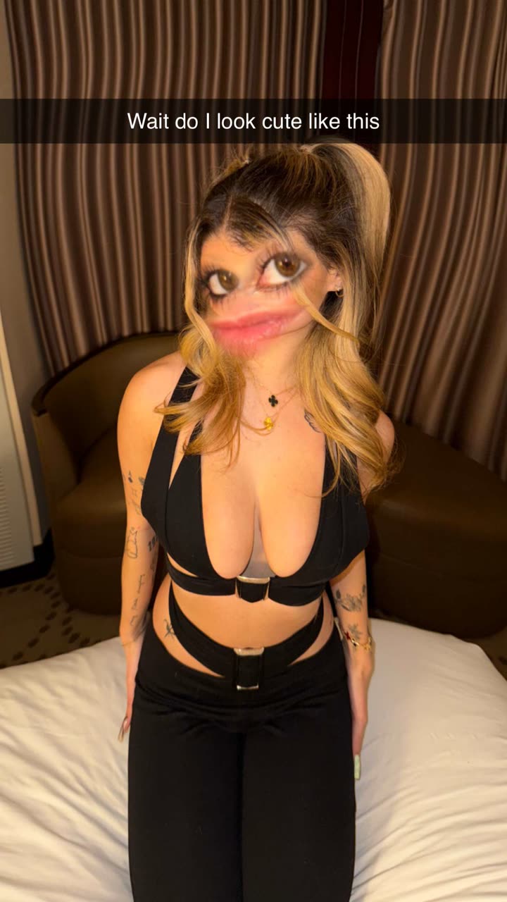 kaitlyn_krems snapchat image archive image