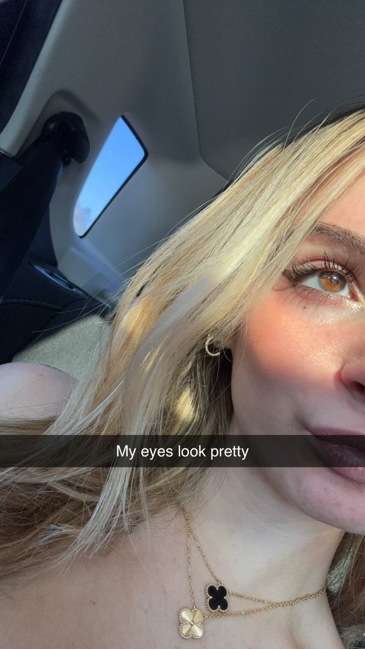 kaitlyn_krems snapchat image archive image