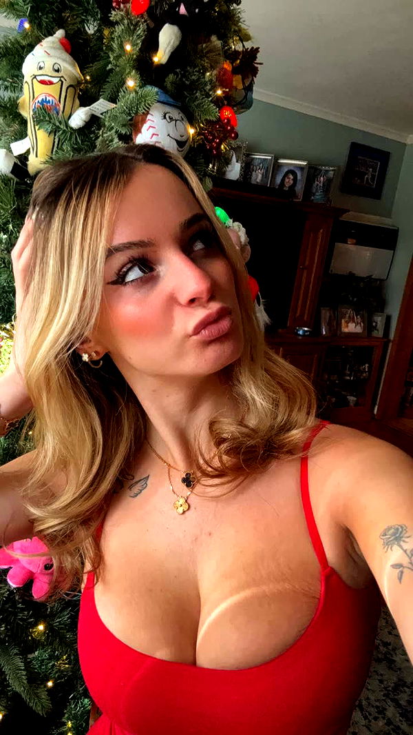 kaitlyn_krems image ~ Altpins